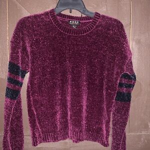 Poof New York- woman’s sweater